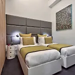 Ursulino לינה וארוחת בוקר 4*