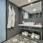 Ursulino לינה וארוחת בוקר 4*